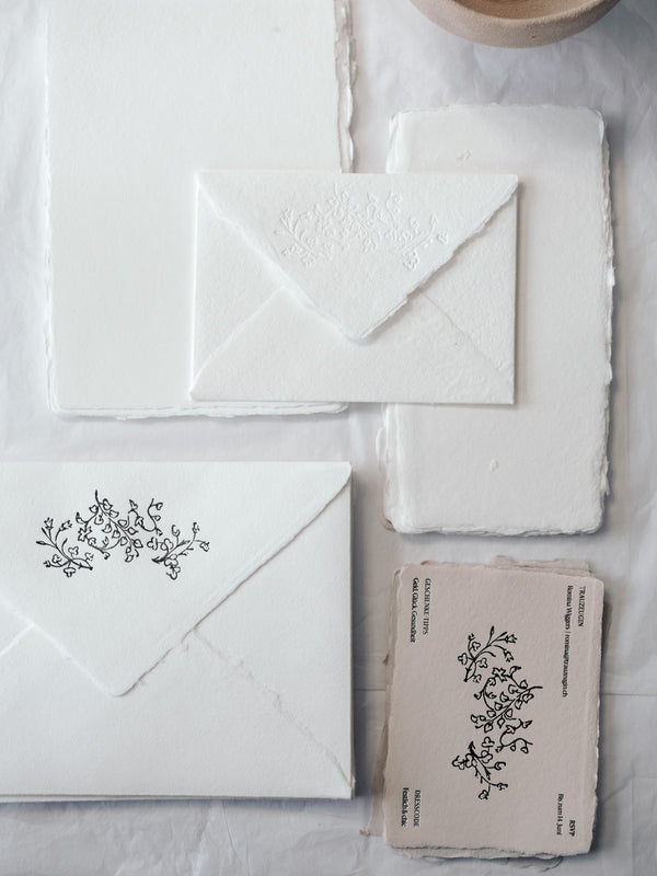 Einlegekarte No.03 Bon Voyage, Farbe Pale Blush und Couvert No.02 und No.04, Farbe Weiss mit Illustration No.01